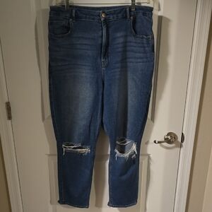 American Eagle Curvy Stretch Mom Jeans 18